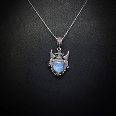 9x9mm Blue Heart Labradorite Necklace