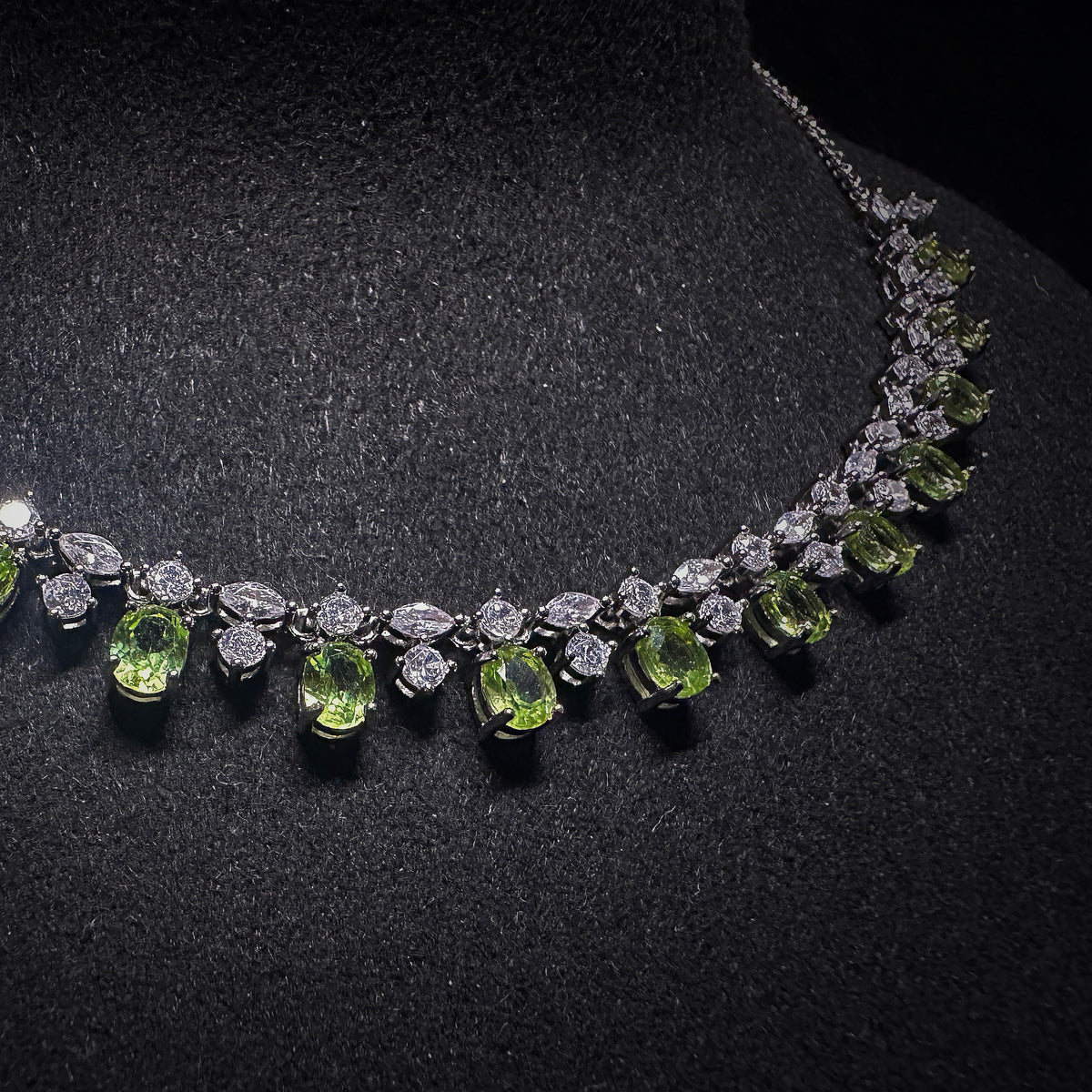 4x5mm Green Oval Olivine Necklace